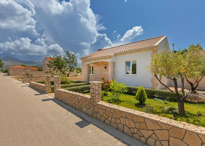 Apartment Holiday Home Doma, Cilipi Near Dubrovnik