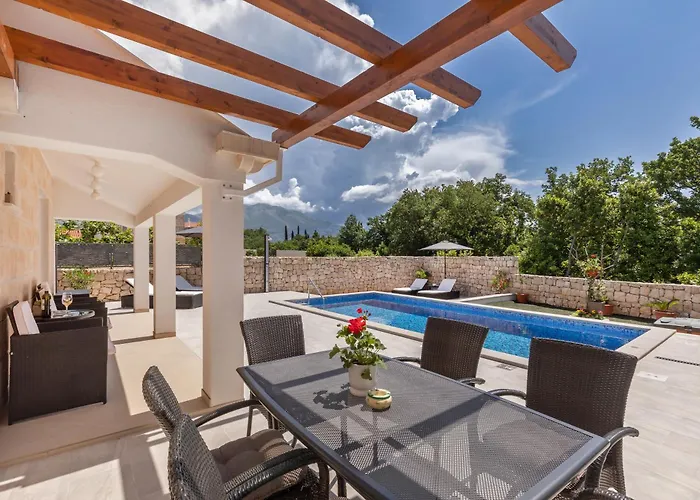 Apartment Holiday Home Doma, Cilipi Near Dubrovnik